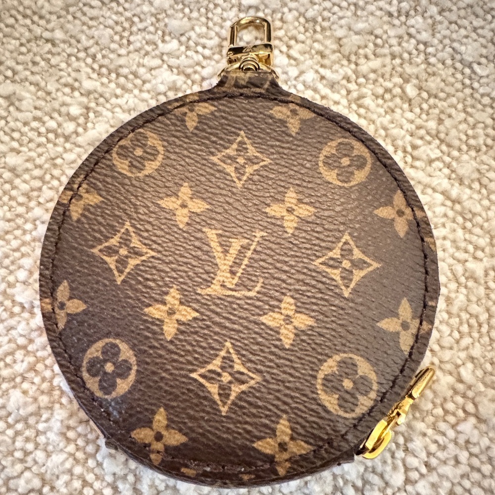 Authentic LV Mono Round Zip Coin Pouch with Hook